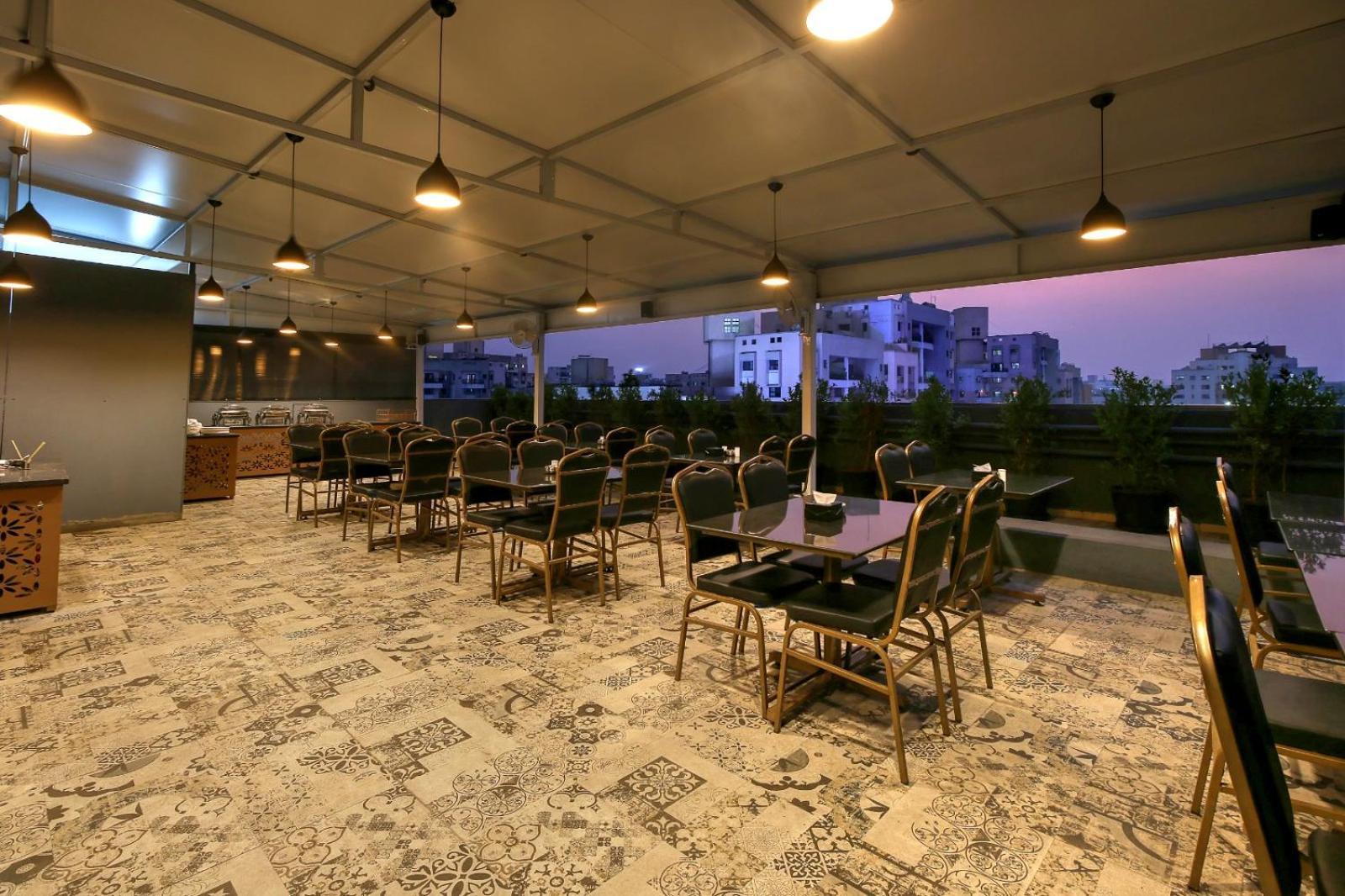Magnus Fortune House Business Hotel , Magarpatta Mundhva Exterior foto